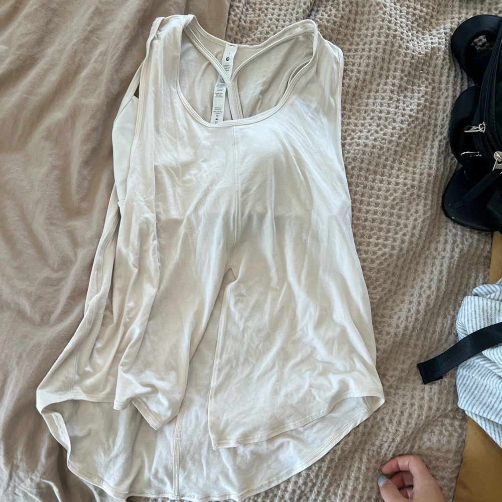 Lulu lemon shirt worn once with built in bra
